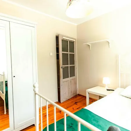 Apartament Cieszynskiego 12 *